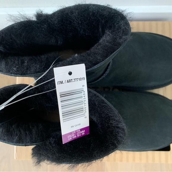 Kirkland Signature Ladies’ Shearling Short Boots - Picture 2 of 6